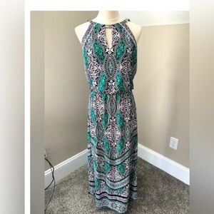 Elegant Green and Black Patterned Maxi Dress
